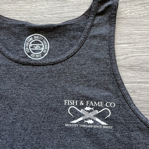 Fish & Fame Co Gray Tank Size L - Picture 2 of 6